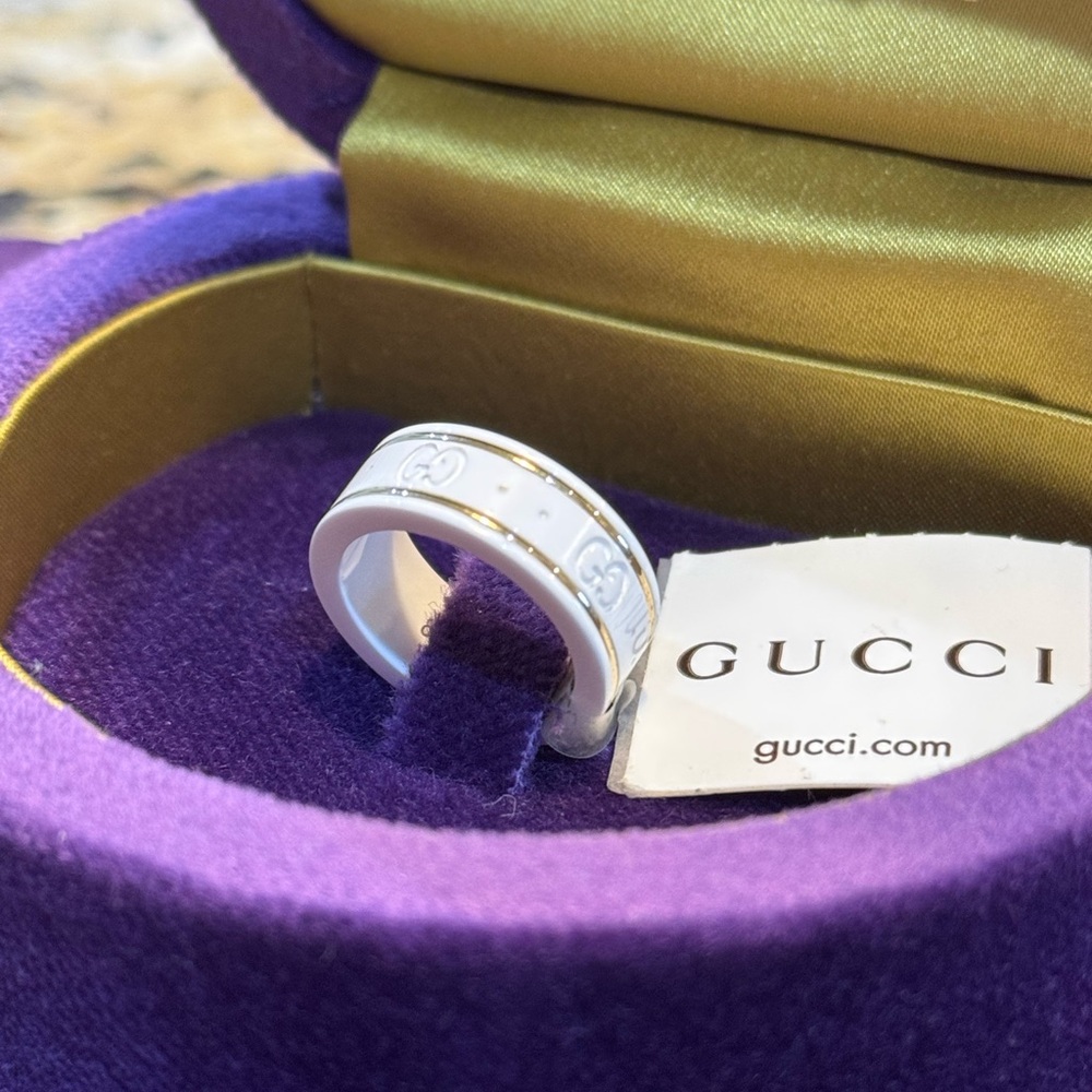 Gucci White and Gold Logo Ring